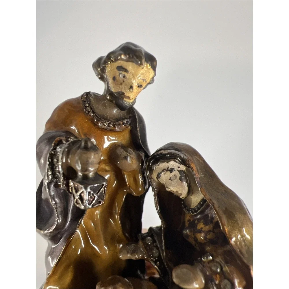 The Unbranded Brand vintage nativity